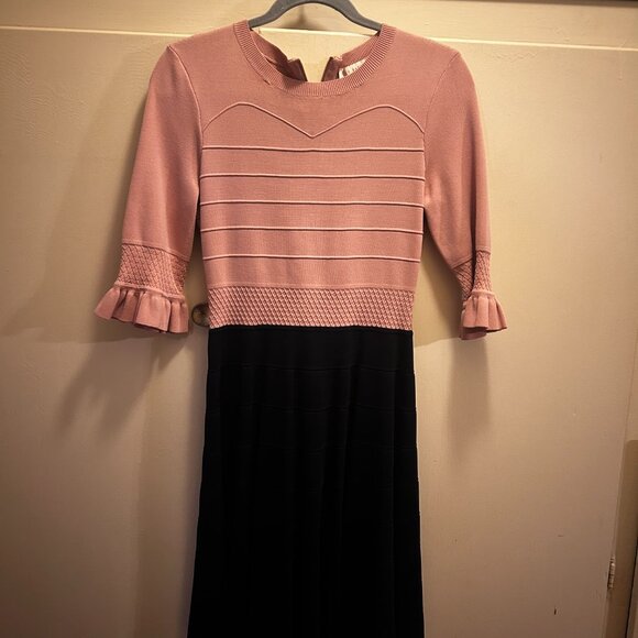 Dress - Picture 3 of 6